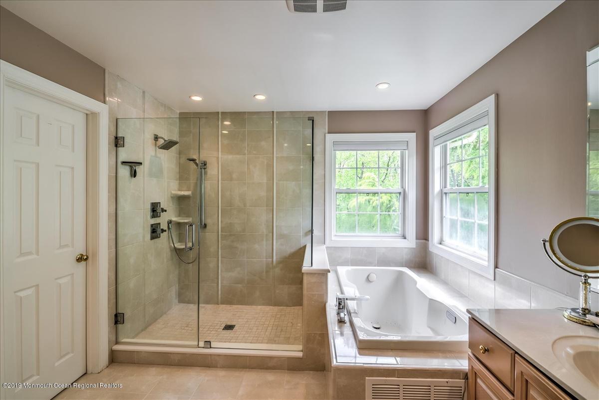 215 Yellowknife Road Morganville, NJ 07751 - Photo 24 of 37 23-MASTER BATHROOM