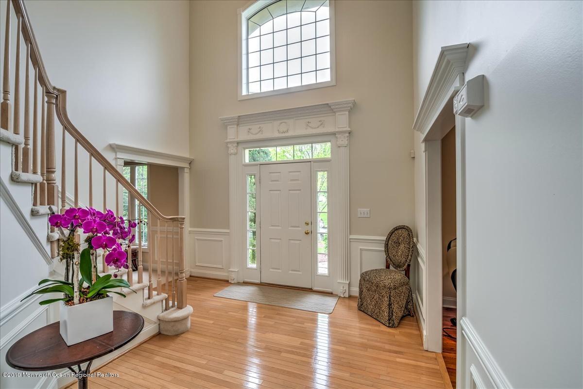 215 Yellowknife Road Morganville, NJ 07751 - Photo 4 of 37 03-FOYER