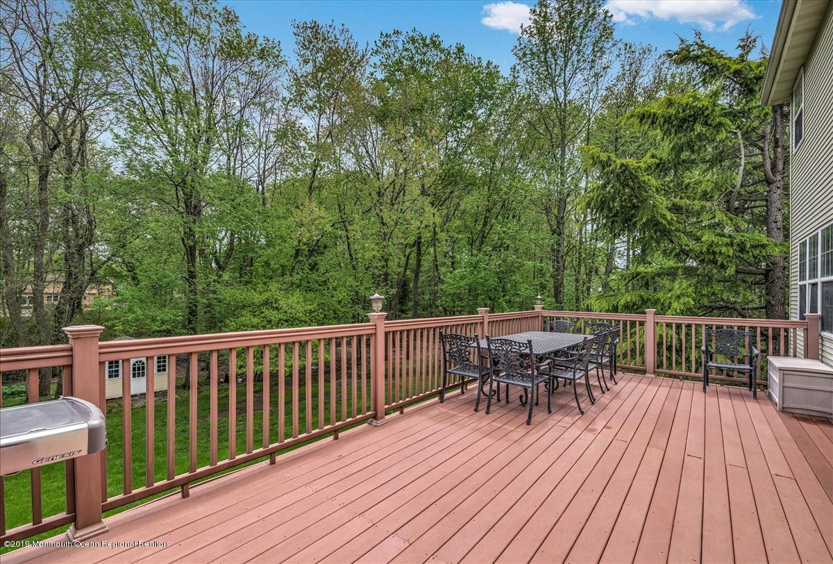 215 Yellowknife Road Morganville, NJ 07751 - Photo 34 of 37 33-DECK