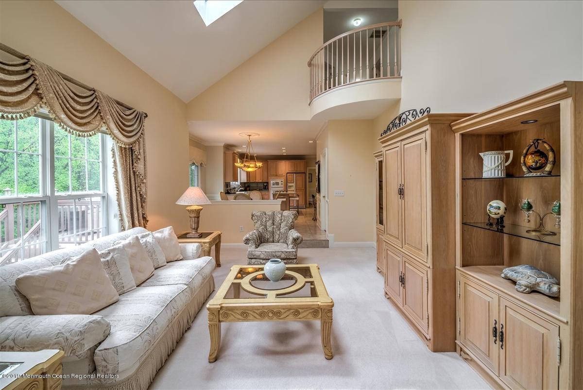 215 Yellowknife Road Morganville, NJ 07751 - Photo 7 of 37 Family Room