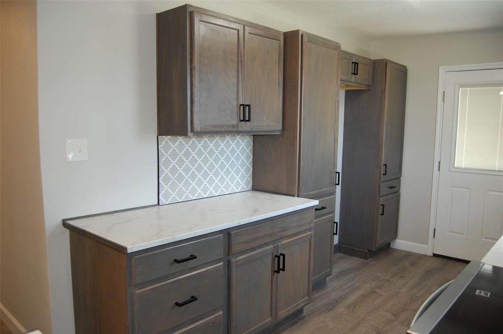 1325 2nd Street Graham, TX 76450 - Photo 10 of 21