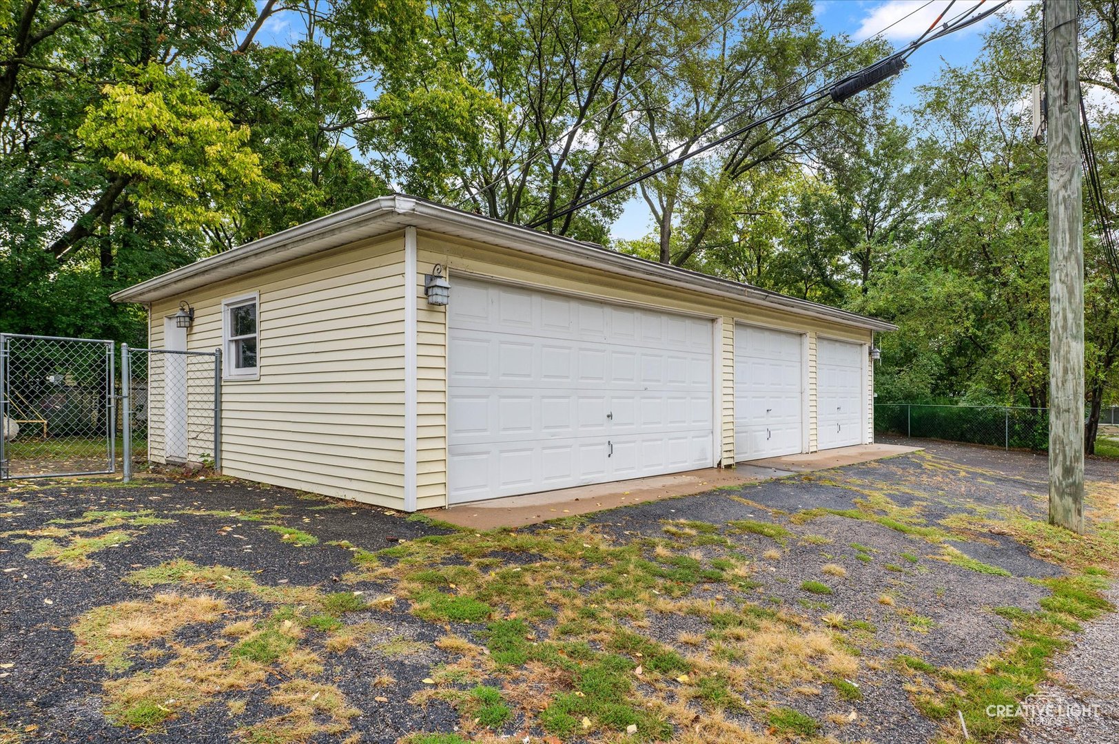 230 Comstock Street Joliet, IL 60436 - Photo 19 of 21 a backyard of a house