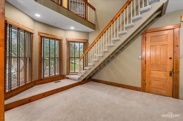 $440,000 | 230 Comstock Street, Joliet, IL 60436