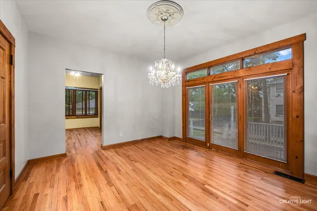 $440,000 | 230 Comstock Street, Joliet, IL 60436