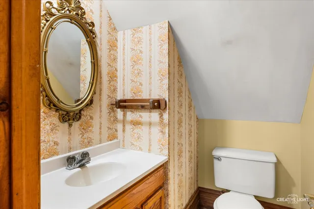 $440,000 | 230 Comstock Street, Joliet, IL 60436