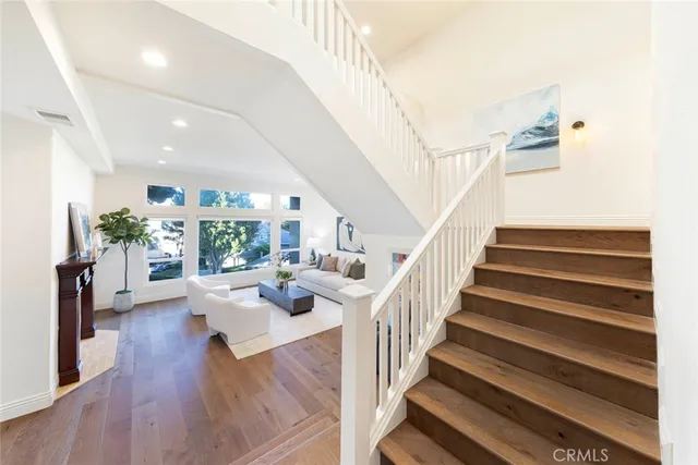 $3,298,000 | 16 Lucerne, Newport Beach, CA 92660