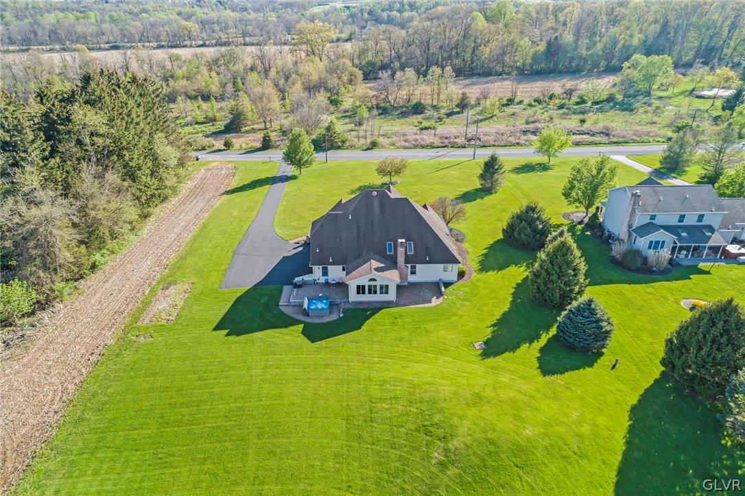 774 Gove Road Nazareth, PA 18064 - Photo 3 of 41