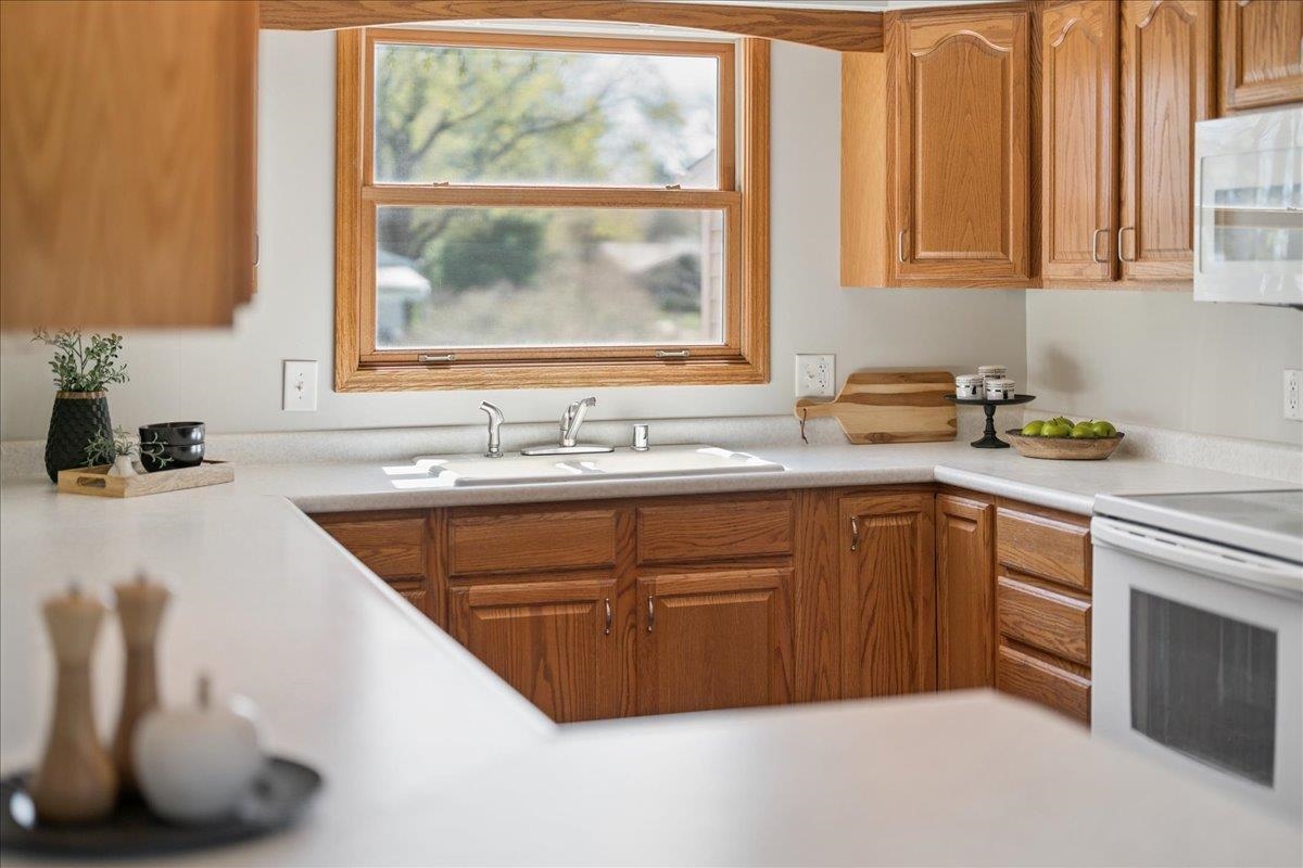 2001 Melrose Street Madison, WI 53704 - Photo 8 of 39