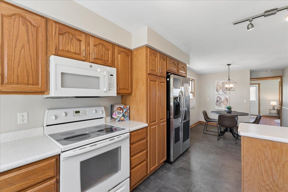 2001 Melrose Street Madison, WI 53704 - Photo 9 of 39