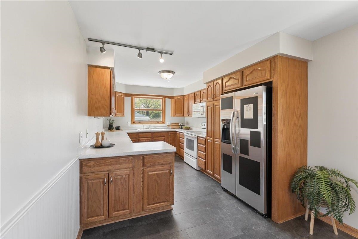 2001 Melrose Street Madison, WI 53704 - Photo 10 of 39