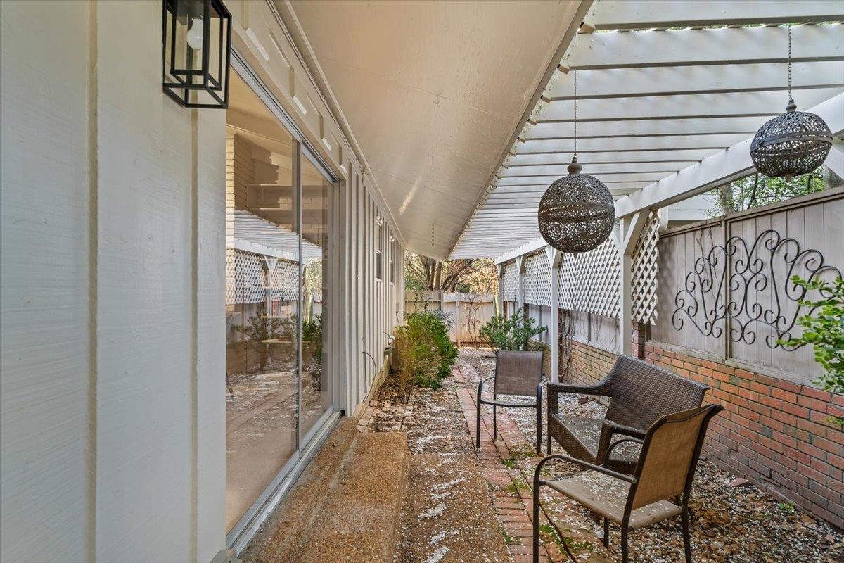 4114 Village Road Memphis, TN 38117 - Photo 12 of 31