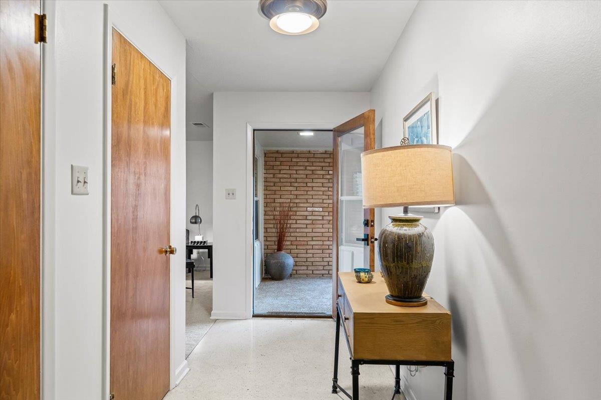 4114 Village Road Memphis, TN 38117 - Photo 3 of 31