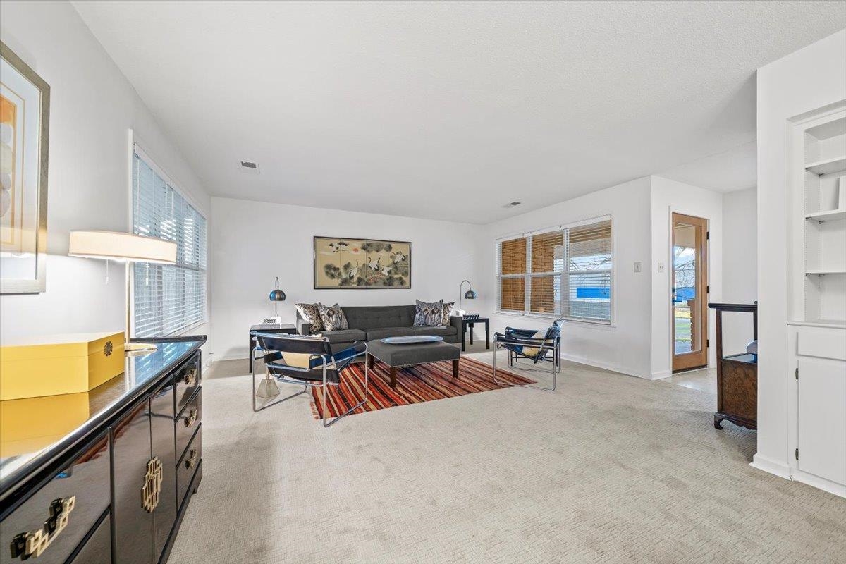 4114 Village Road Memphis, TN 38117 - Photo 4 of 31