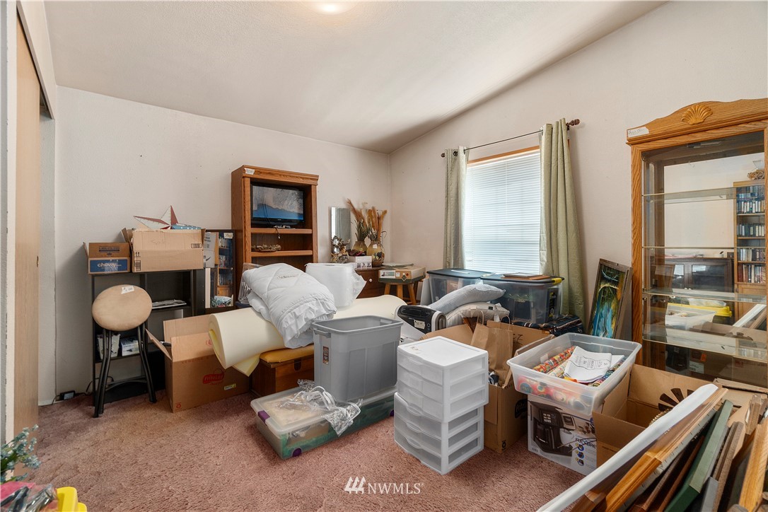 17403 Albany Street Southwest Rochester, WA 98579 - Photo 18 of 35