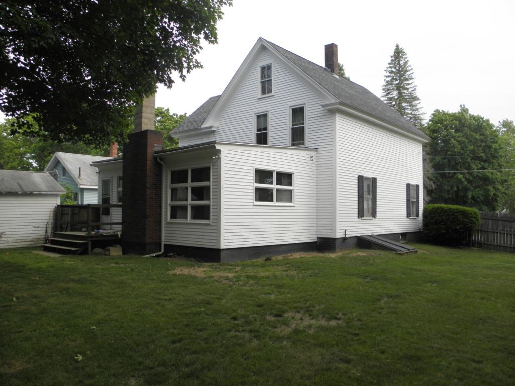 16 Adams Avenue Rochester, NH 03867 - Photo 3 of 15