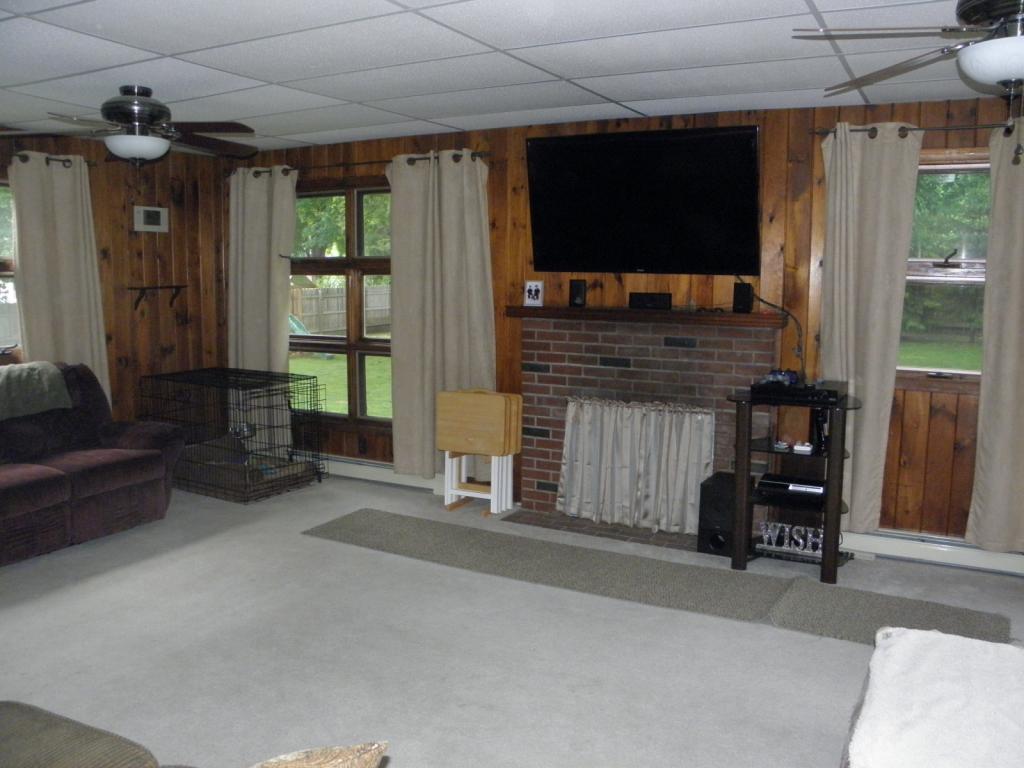 16 Adams Avenue Rochester, NH 03867 - Photo 9 of 15