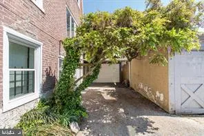 $1,050 | 18 East Gorgas Lane, Unit C, Philadelphia, PA 19119