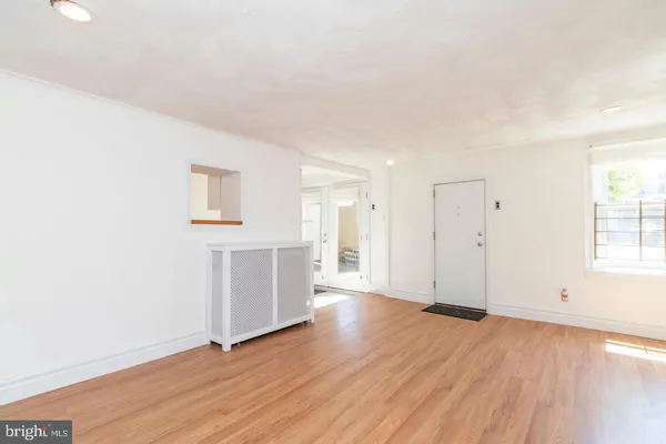 $1,050 | 18 East Gorgas Lane, Unit C, Philadelphia, PA 19119