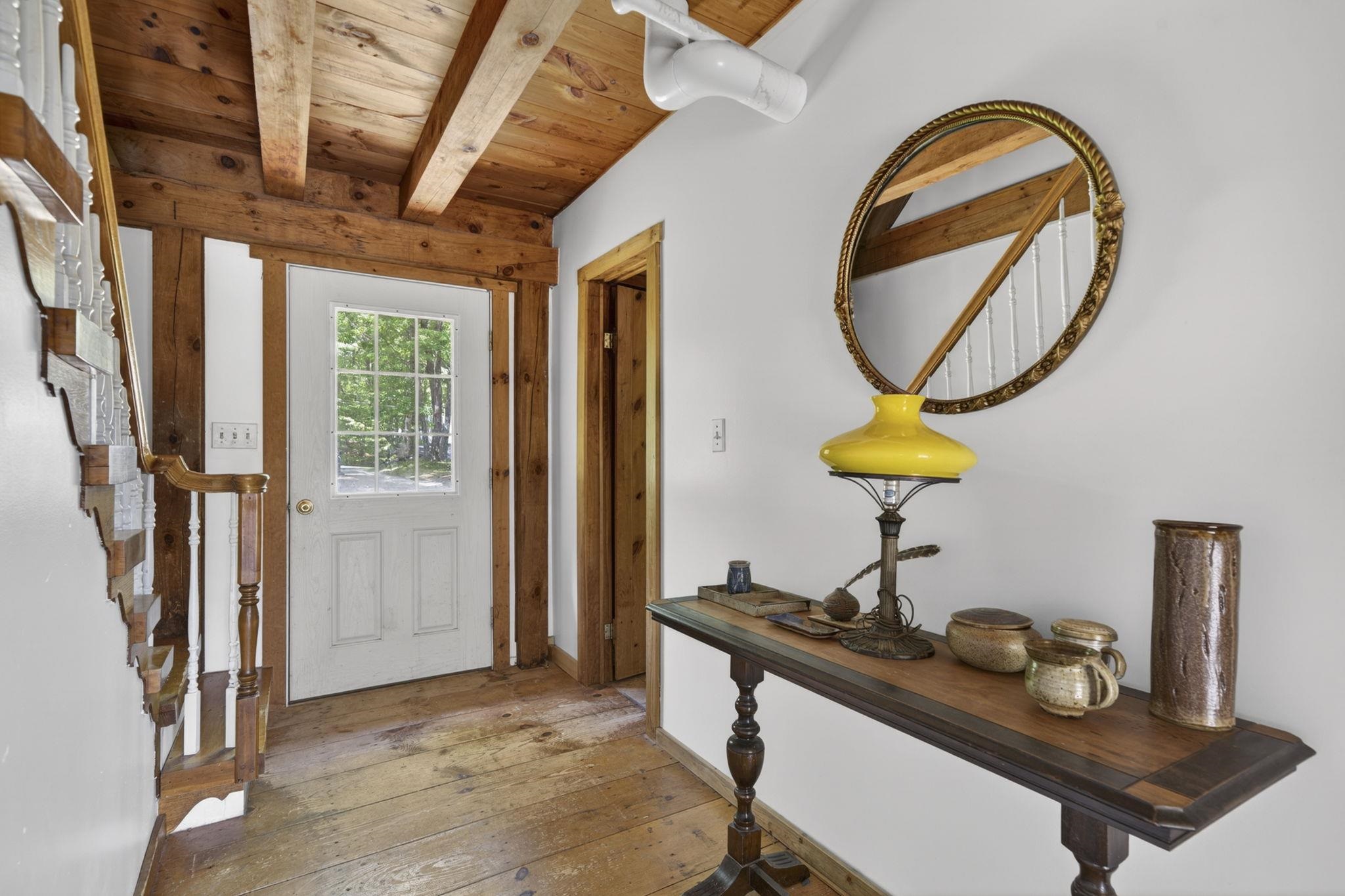 133 Hackett Hill Road Hooksett, NH 03106 - Photo 7 of 55