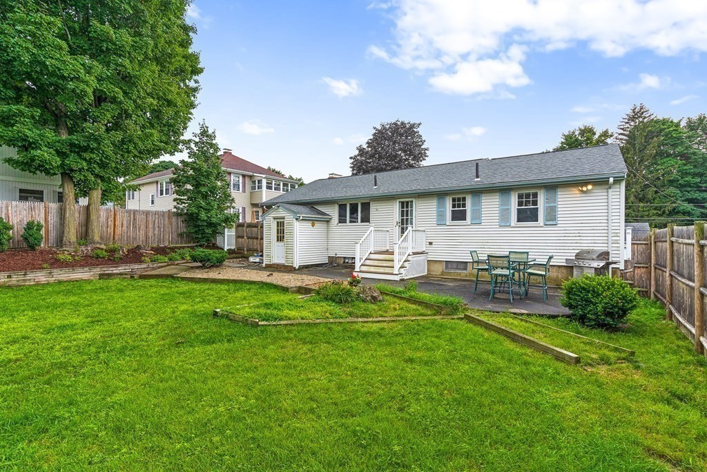 5 Tufts Road Winchester, MA 01890 - Photo 6 of 40 Gallery Image 6