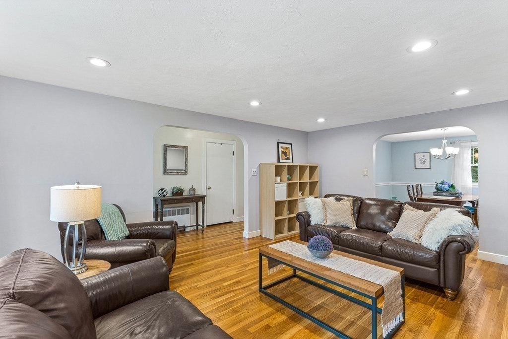 5 Tufts Road Winchester, MA 01890 - Photo 10 of 40 Gallery Image 10
