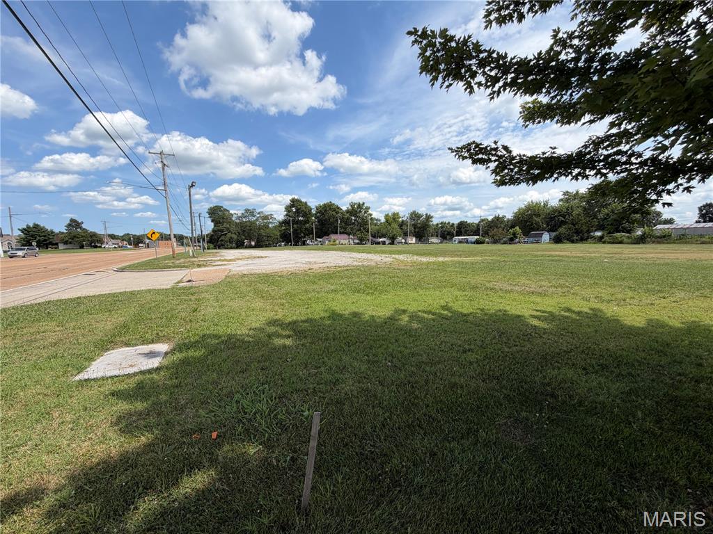 430 Edwardsville Road Troy, IL 62294 - Photo 2 of 2 Gallery Image 2