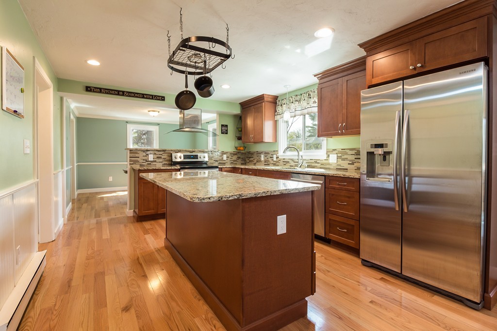 12 Priest Road Plymouth, MA 02360 - Photo 4 of 28 Gallery Image 4