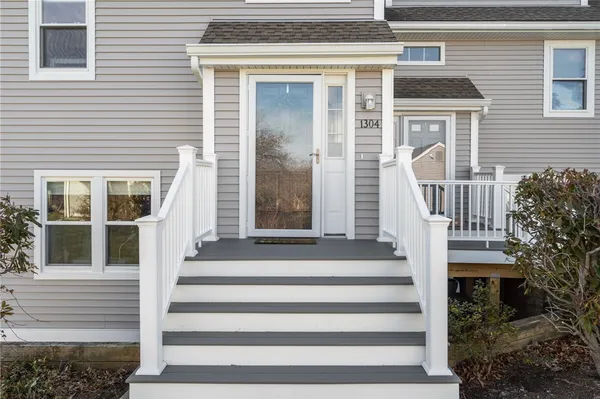 $599,000 | 1304 Fairway Drive, Unit 1304, Middletown, RI 02842