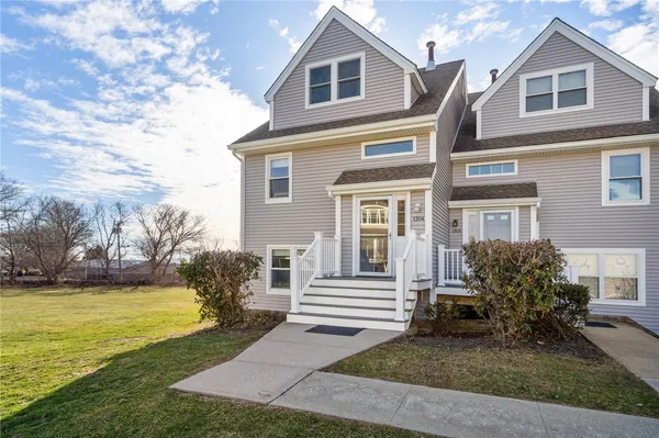 $599,000 | 1304 Fairway Drive, Unit 1304, Middletown, RI 02842