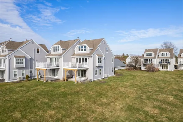 $599,000 | 1304 Fairway Drive, Unit 1304, Middletown, RI 02842
