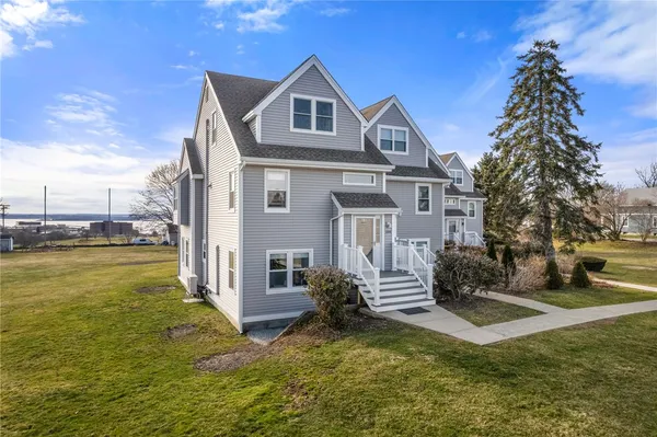 $599,000 | 1304 Fairway Drive, Unit 1304, Middletown, RI 02842
