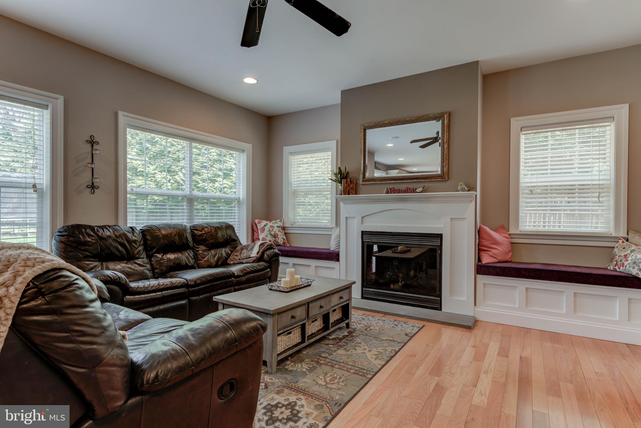 6 Chetwynd Road Paoli, PA 19301 - Photo 9 of 25 Family Room with built-in benches