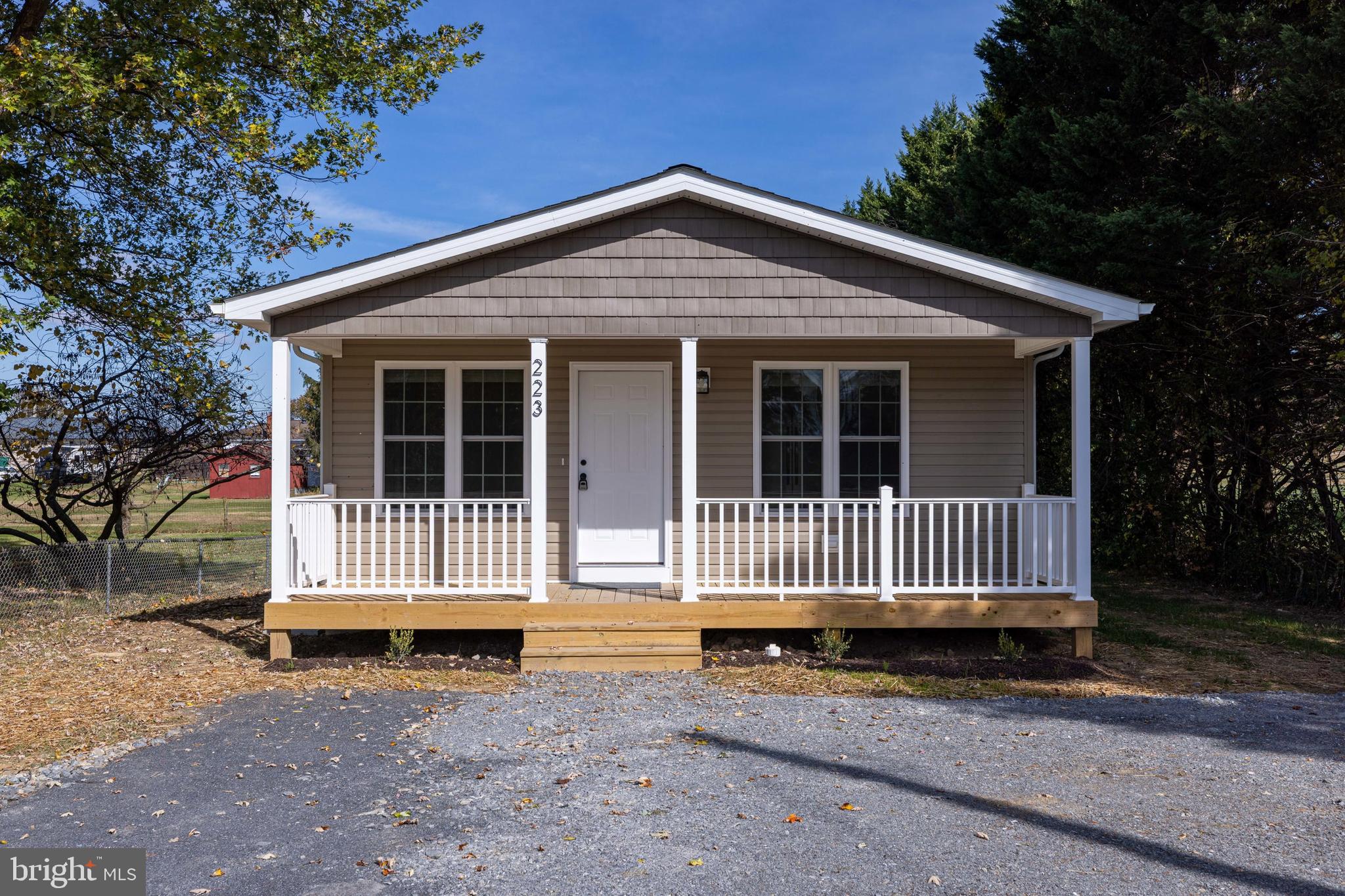 223 Fairview Road Luray, VA 22835 - Photo 3 of 64 Gallery Image 3