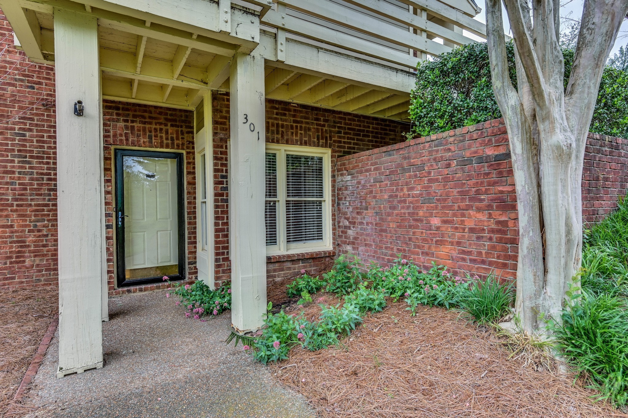 301 Boxmere Place Nashville, TN 37215 - Photo 40 of 40 front view of a house with a yard