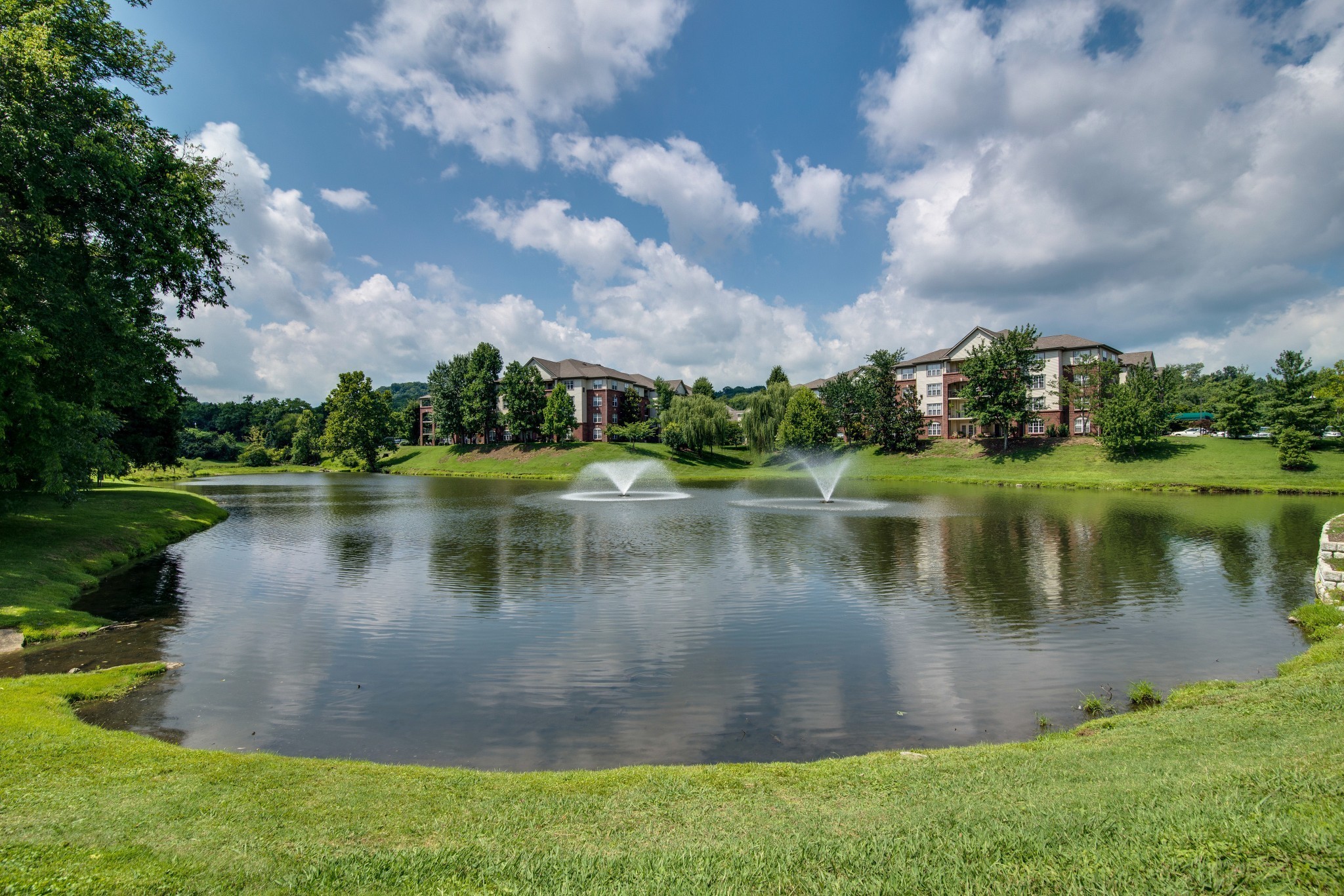 301 Boxmere Place Nashville, TN 37215 - Photo 8 of 40 a view of a lake