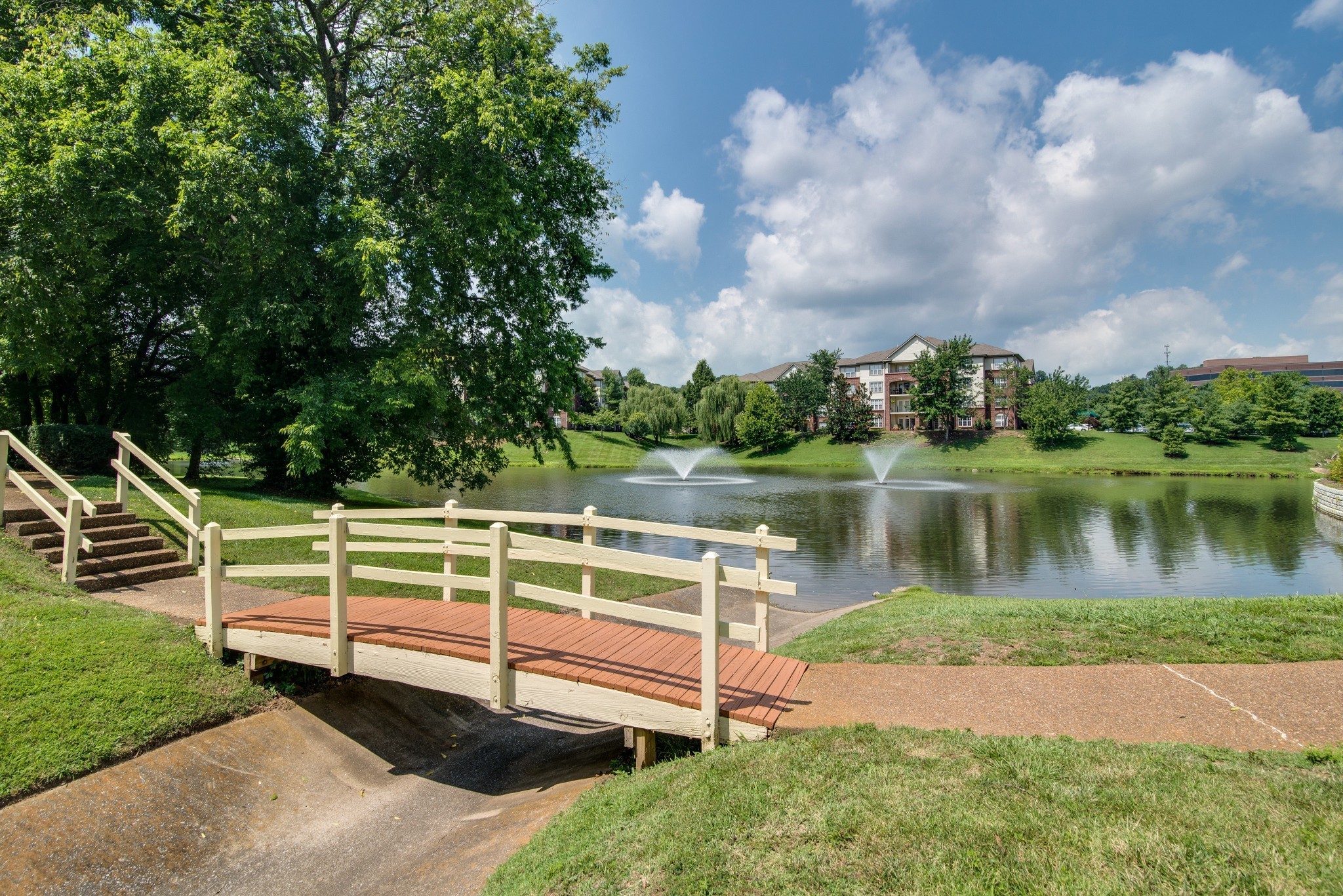 301 Boxmere Place Nashville, TN 37215 - Photo 9 of 40
