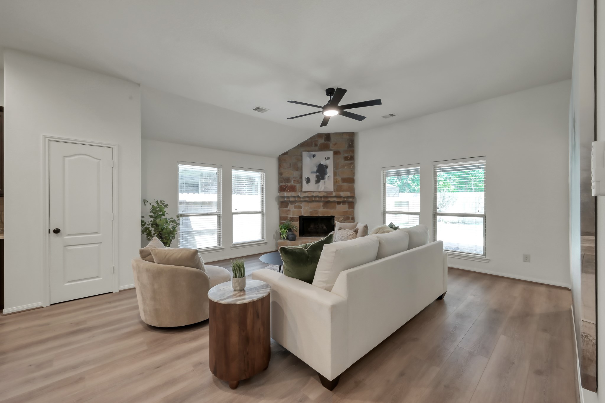 17223 Rookery Court Conroe, TX 77385 - Photo 15 of 45