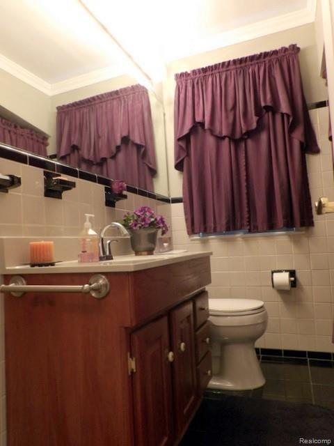 15779 Champaign Road Allen Park, MI 48101 - Photo 27 of 52 101_4901.JPG