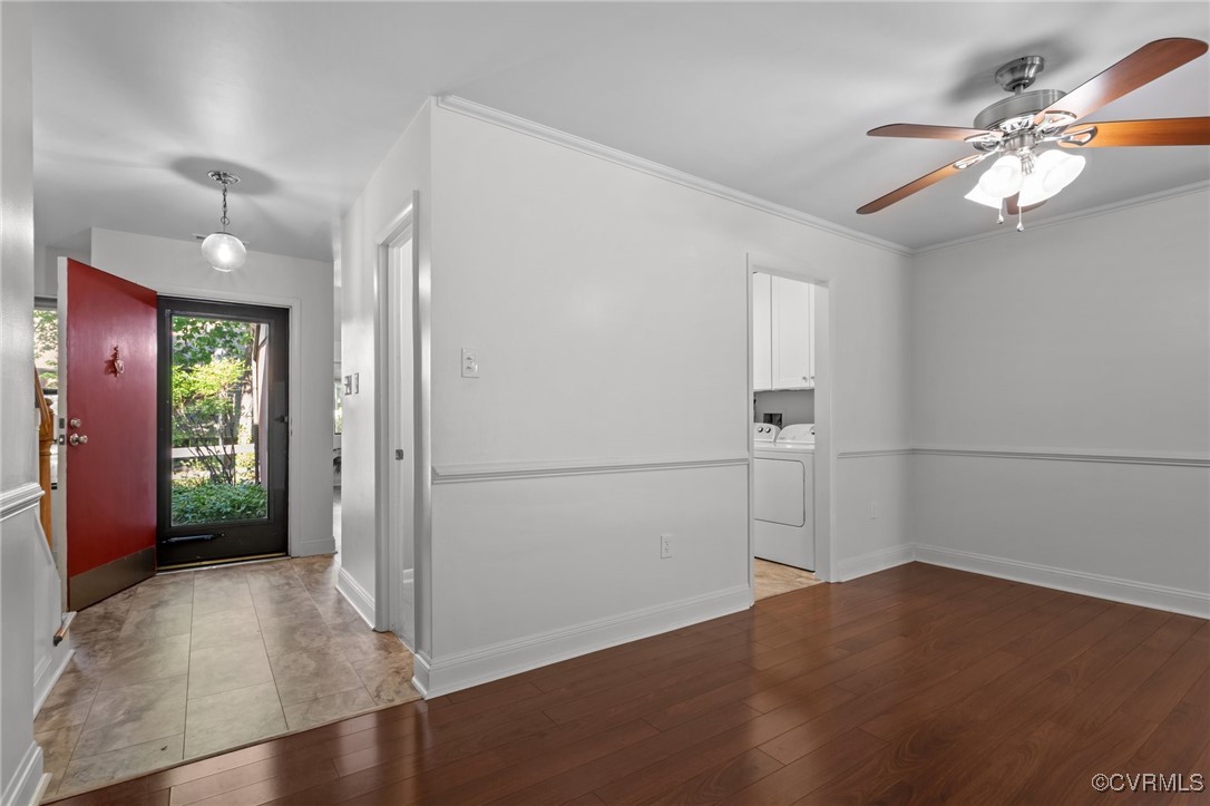 11905 West Briar Patch Drive Midlothian, VA 23113 - Photo 13 of 49 Looking from LR/DR area toward front door