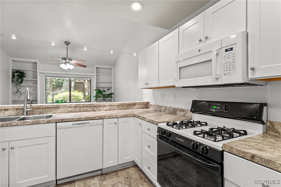 11905 West Briar Patch Drive Midlothian, VA 23113 - Photo 15 of 49 Lots of kitchen storage! Opens to the additional