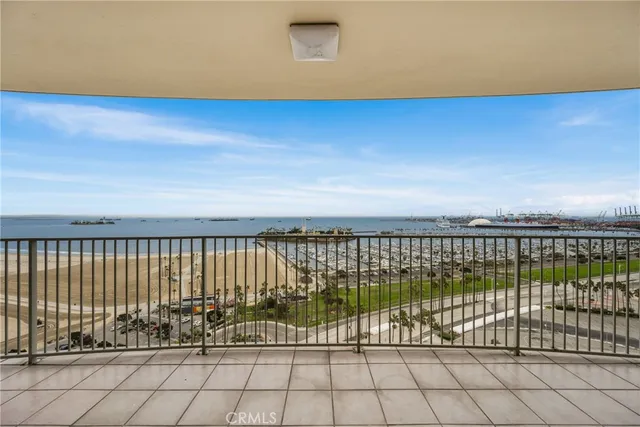 $899,000 | 700 East Ocean Boulevard, Unit 2406, Long Beach, CA 90802