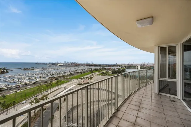 $899,000 | 700 East Ocean Boulevard, Unit 2406, Long Beach, CA 90802