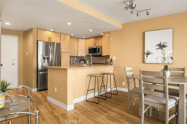 $899,000 | 700 East Ocean Boulevard, Unit 2406, Long Beach, CA 90802