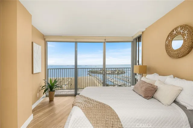 $899,000 | 700 East Ocean Boulevard, Unit 2406, Long Beach, CA 90802