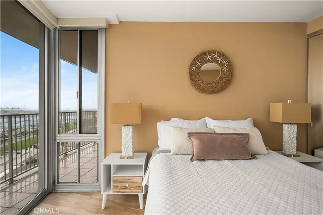 $899,000 | 700 East Ocean Boulevard, Unit 2406, Long Beach, CA 90802
