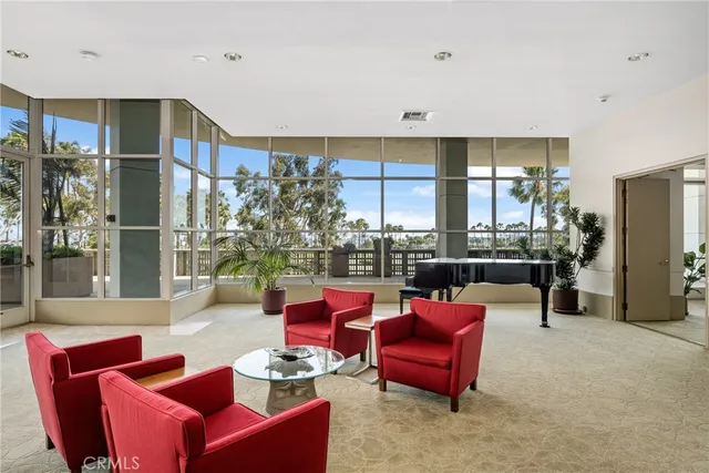 $899,000 | 700 East Ocean Boulevard, Unit 2406, Long Beach, CA 90802