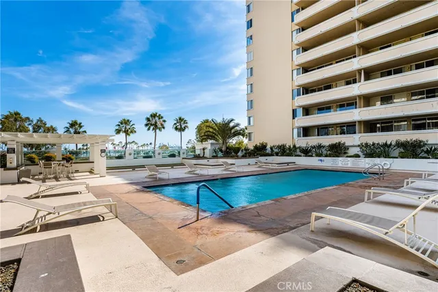 $899,000 | 700 East Ocean Boulevard, Unit 2406, Long Beach, CA 90802