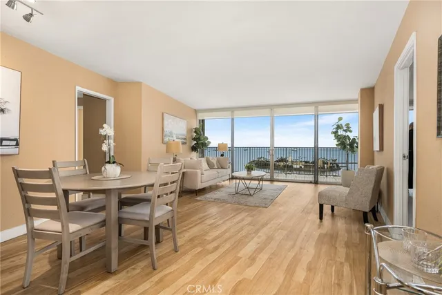 $899,000 | 700 East Ocean Boulevard, Unit 2406, Long Beach, CA 90802