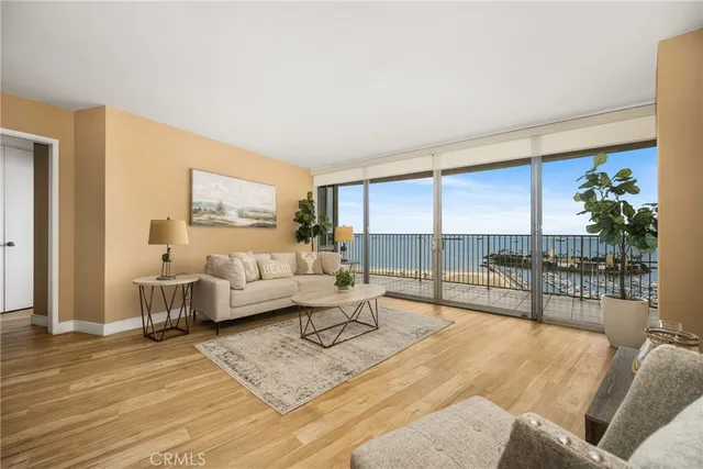 $899,000 | 700 East Ocean Boulevard, Unit 2406, Long Beach, CA 90802