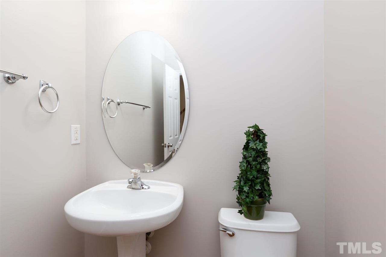 8209 Stone Cellar Drive Raleigh, NC 27613 - Photo 4 of 25 Gallery Image 4